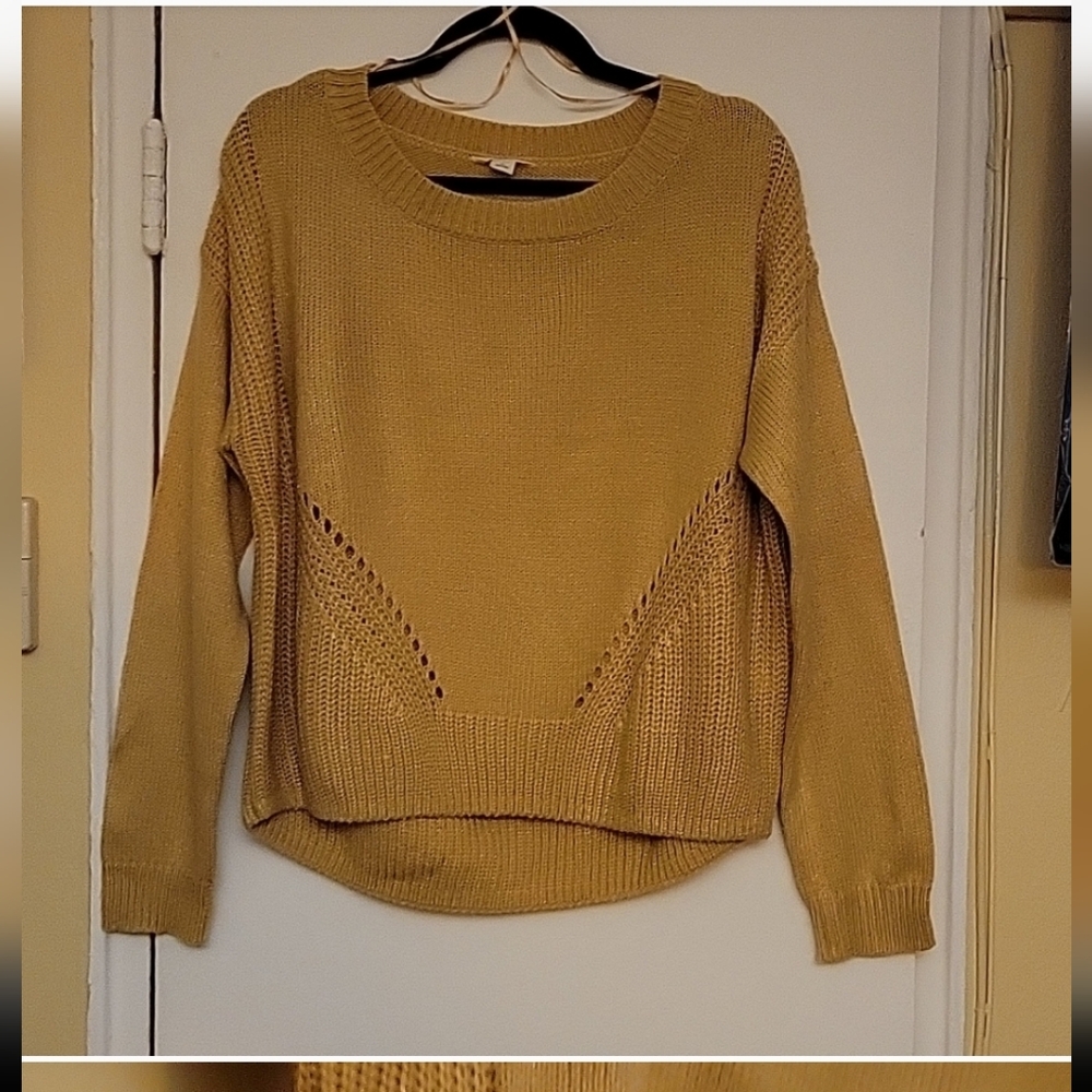 Aeropostale Women' Gold Crew Neck Sweater with Decorative Knit Size L
